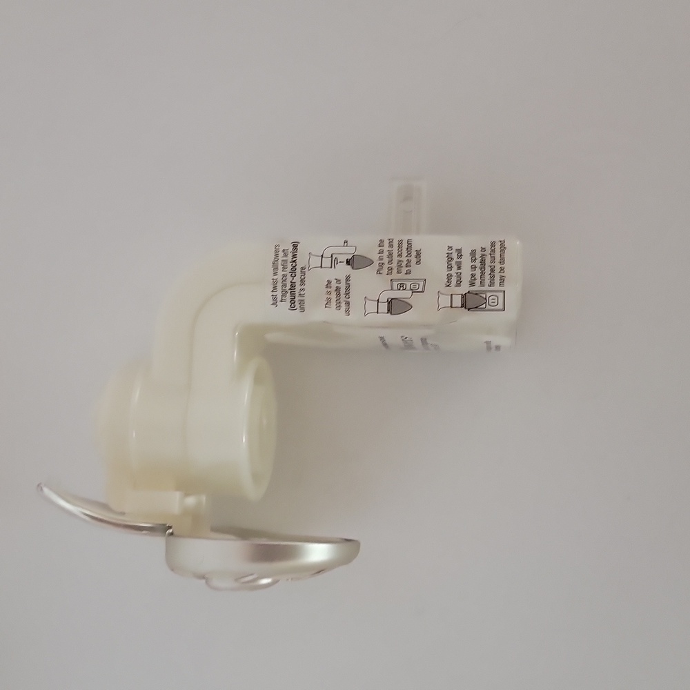 Wallflower Nautilus Shell Plug-In Air Freshener - Cream/Silver - Picture 2 of 4